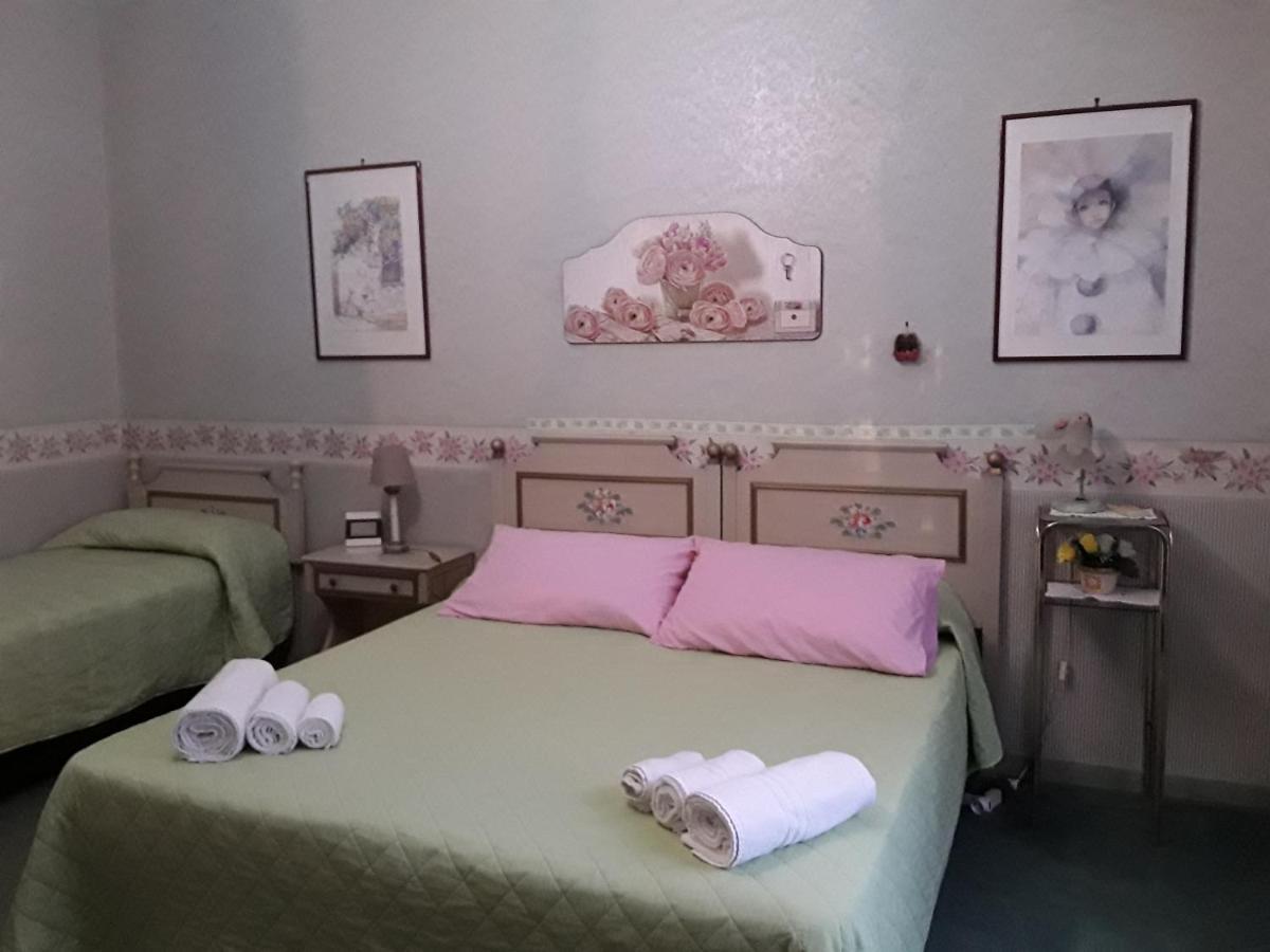 Bed and breakfast Ambrabed Lunghezza Station Extérieur photo